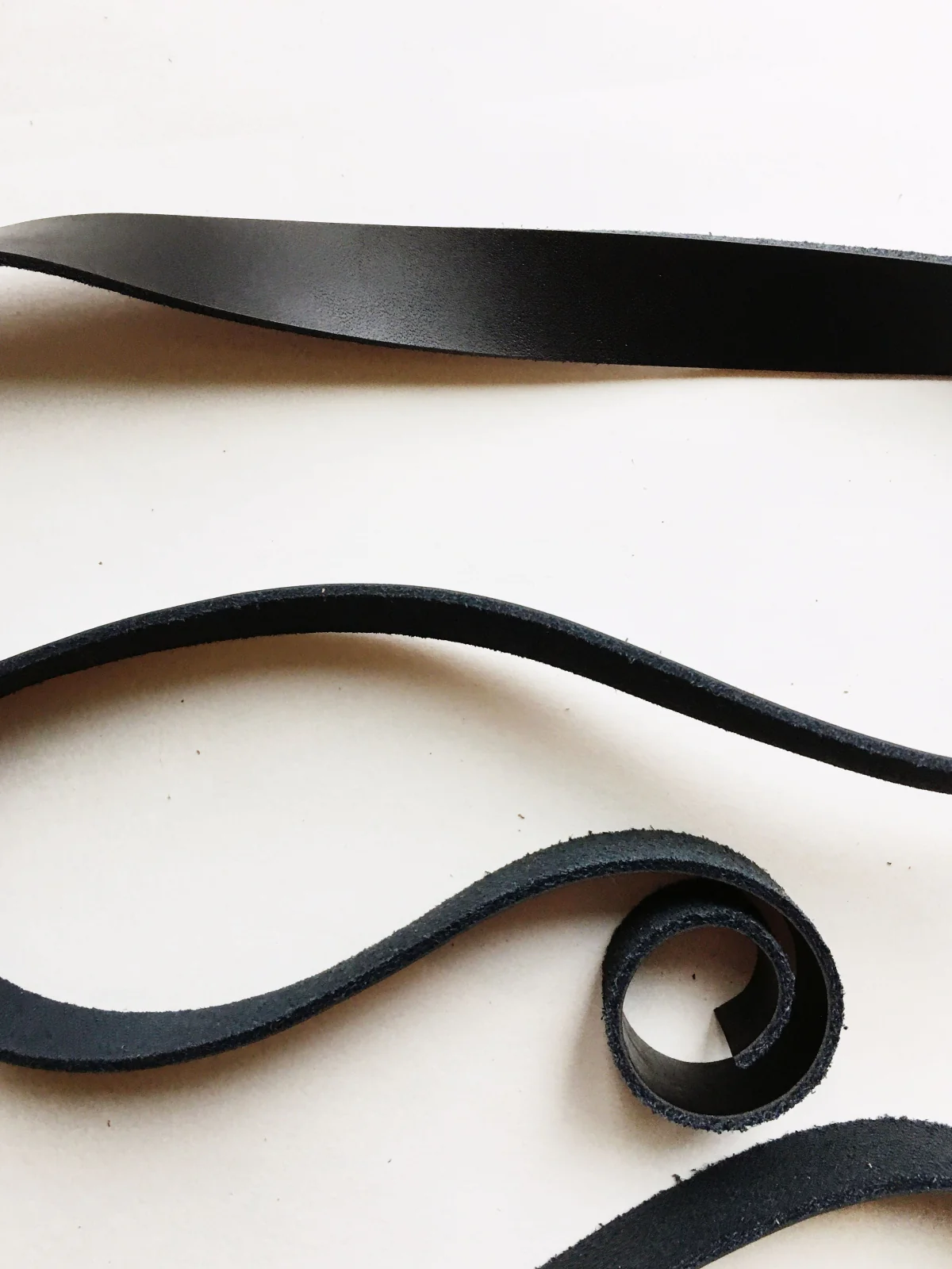 Black Leather Bag Strap 3/4" x 45" | Sewable Genuine Leather | SewHungryHippie - Image 4