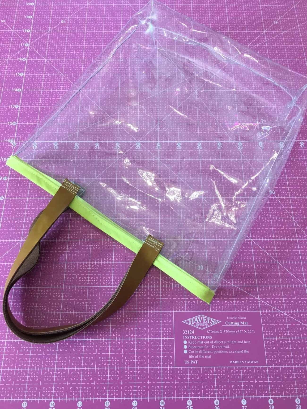 Clear Glitter Vinyl | TPU See-Through Vinyl for Bag Making - Image 11