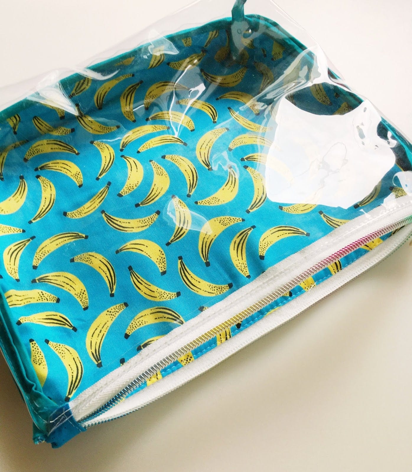 Clear Glitter Vinyl | TPU See-Through Vinyl for Bag Making - Image 24