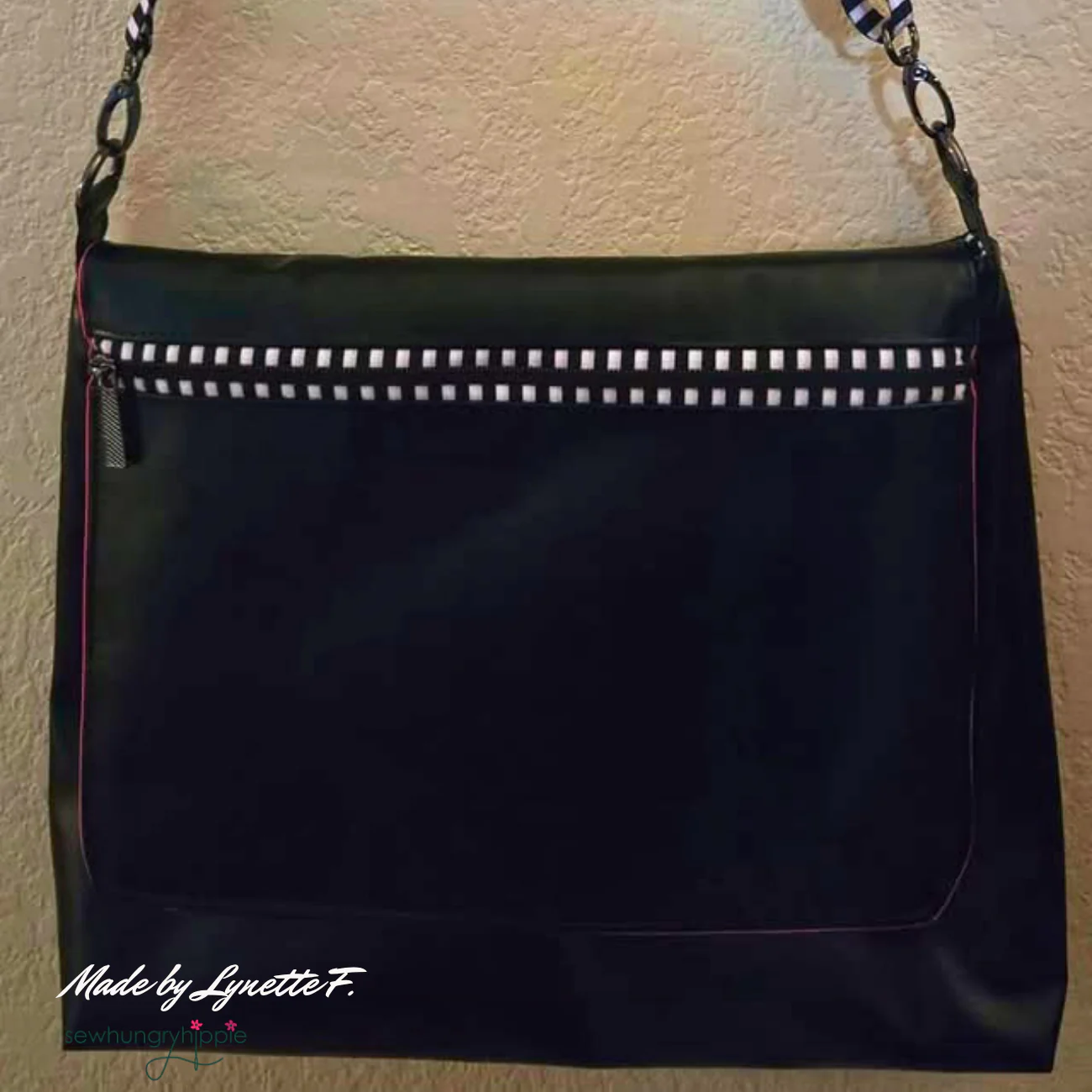 Garcia Messenger Bag - Printed Pattern - Image 10