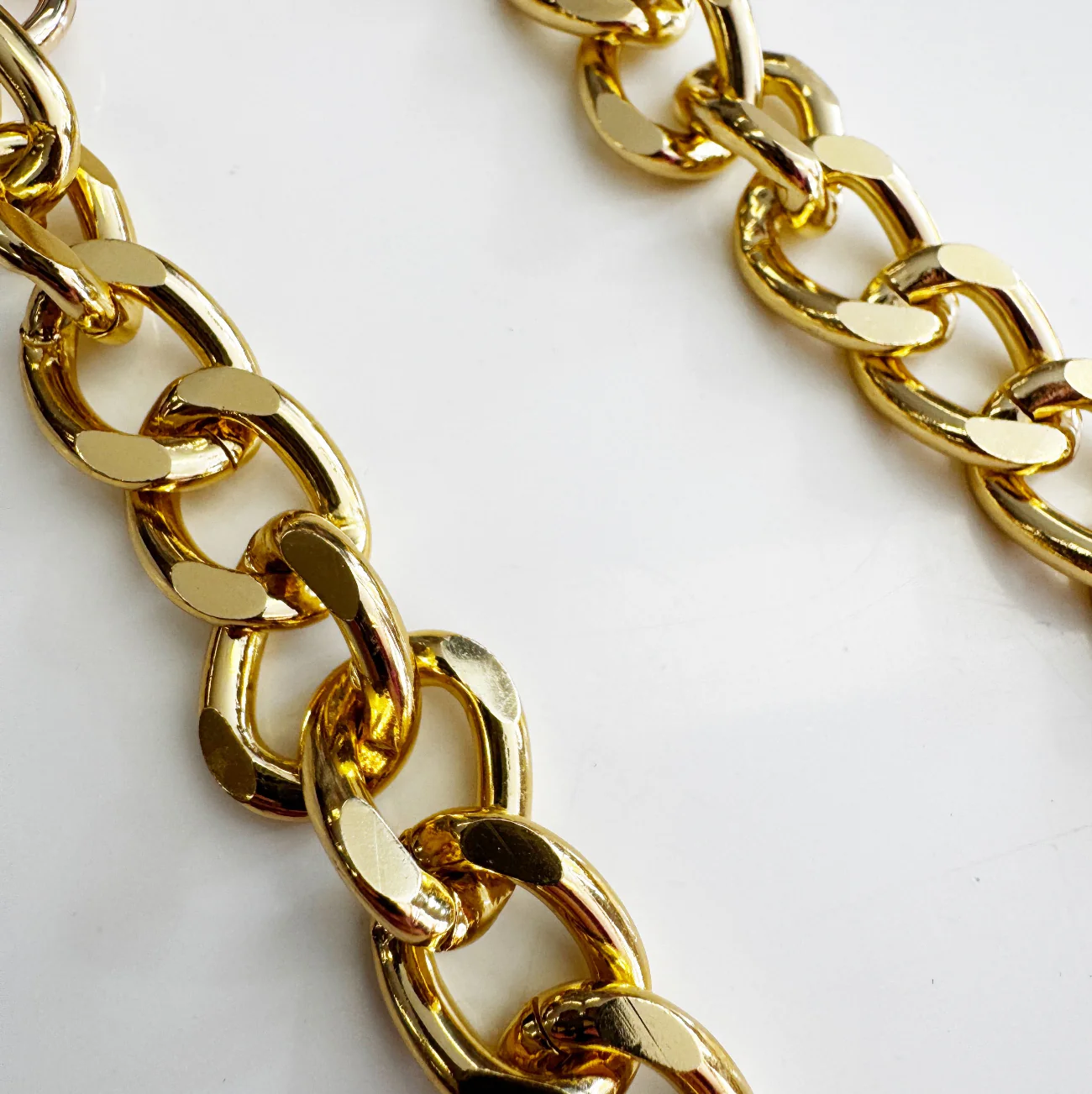 Gold Tone Acrylic Bag Chain - Image 3
