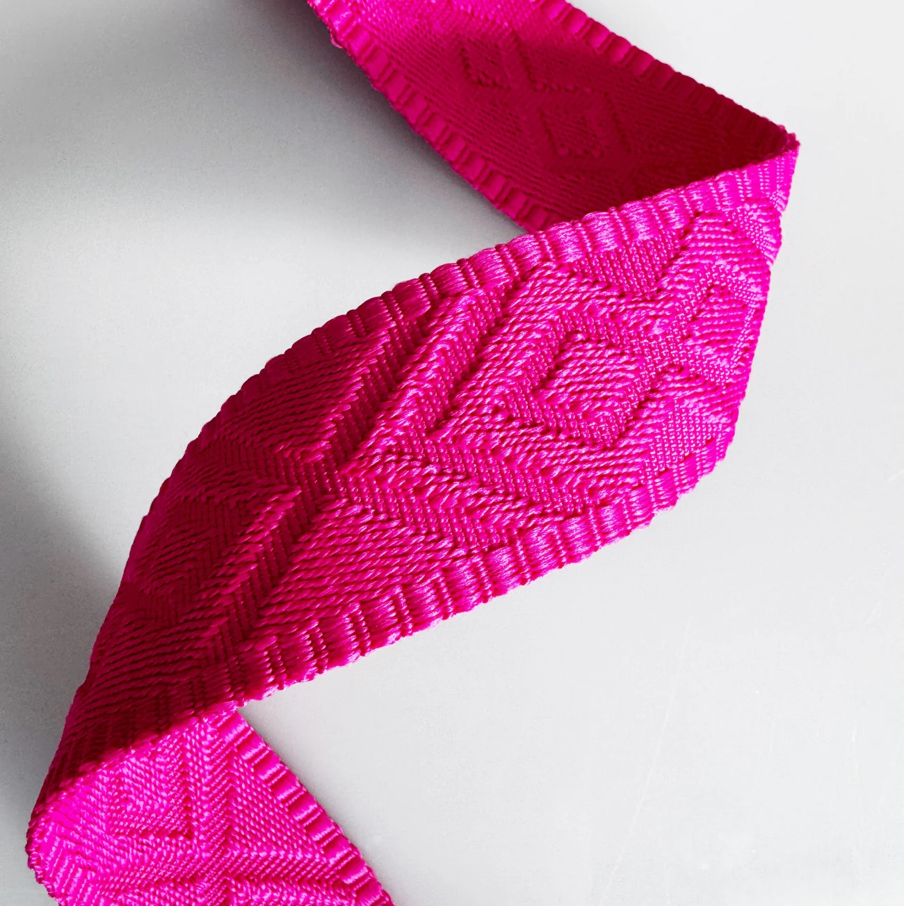 Hot Fuchsia Pink Jacquard Webbing 1.5" Width - Bold Woven Strap Per Yard - Image 2