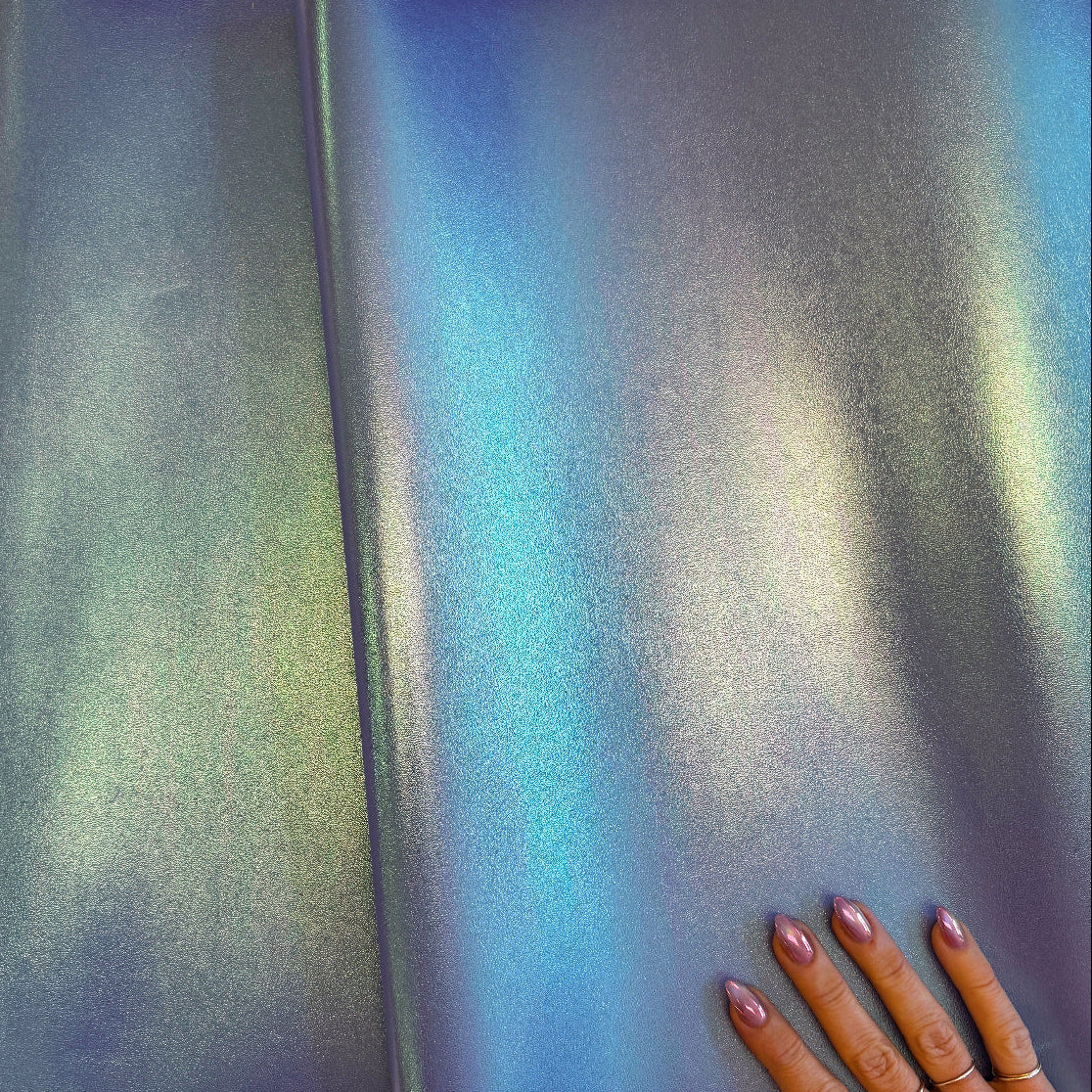 Iridescent Blue Vinyl – Color-Shifting Fabric Vinyl - Image 5