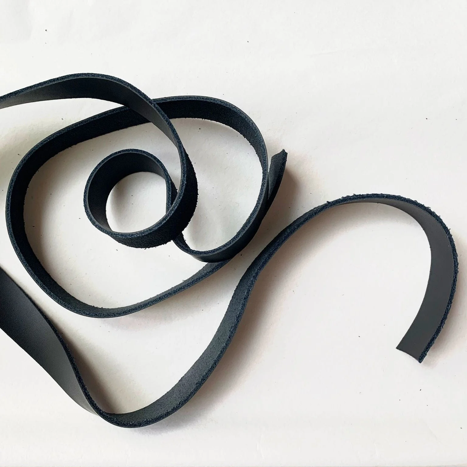 Black Leather Bag Strap 3/4" x 45" | Sewable Genuine Leather | SewHungryHippie - Image 3