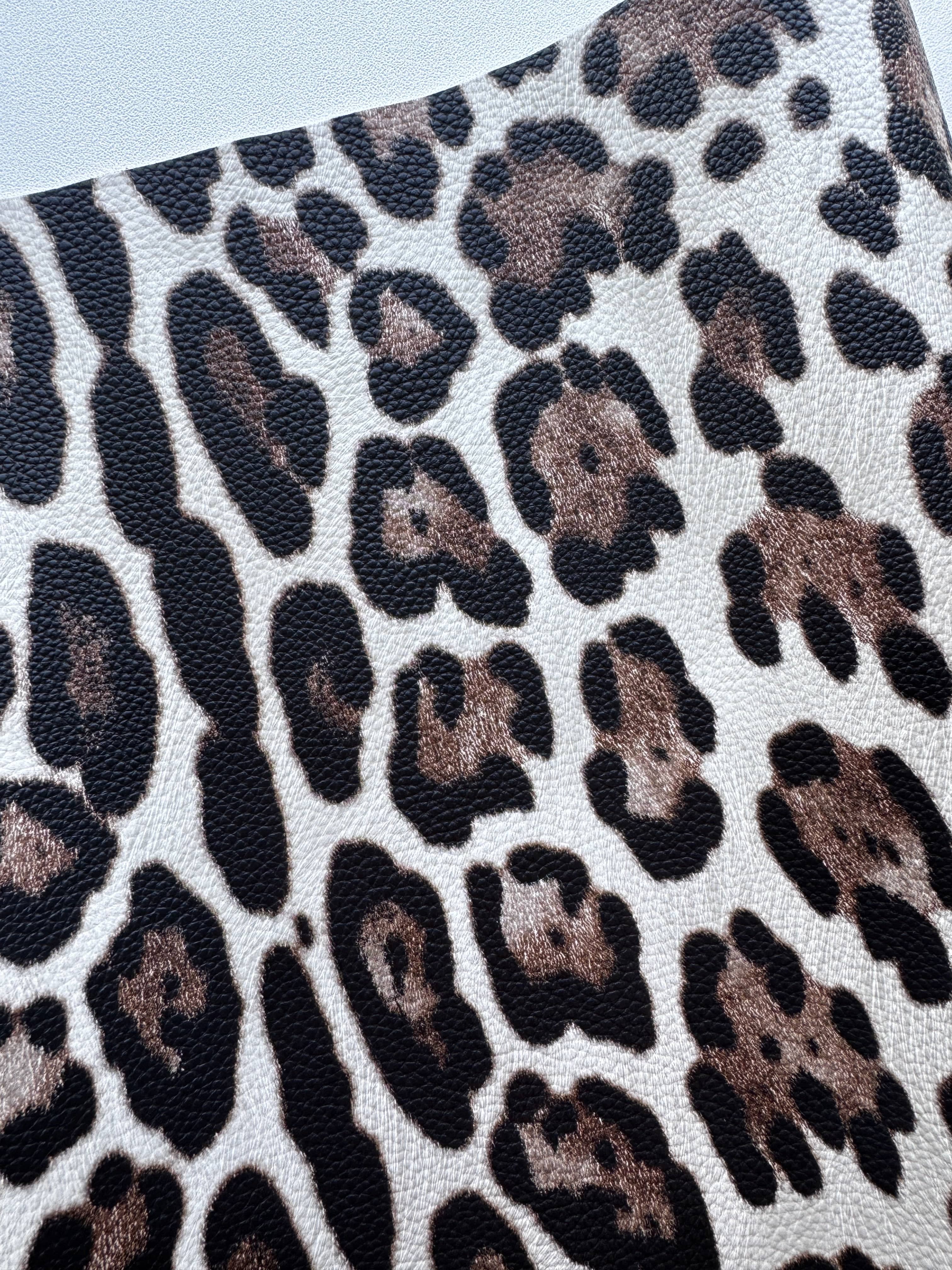 Pebbled Texture Leopard Faux Leather Roll - Image 7