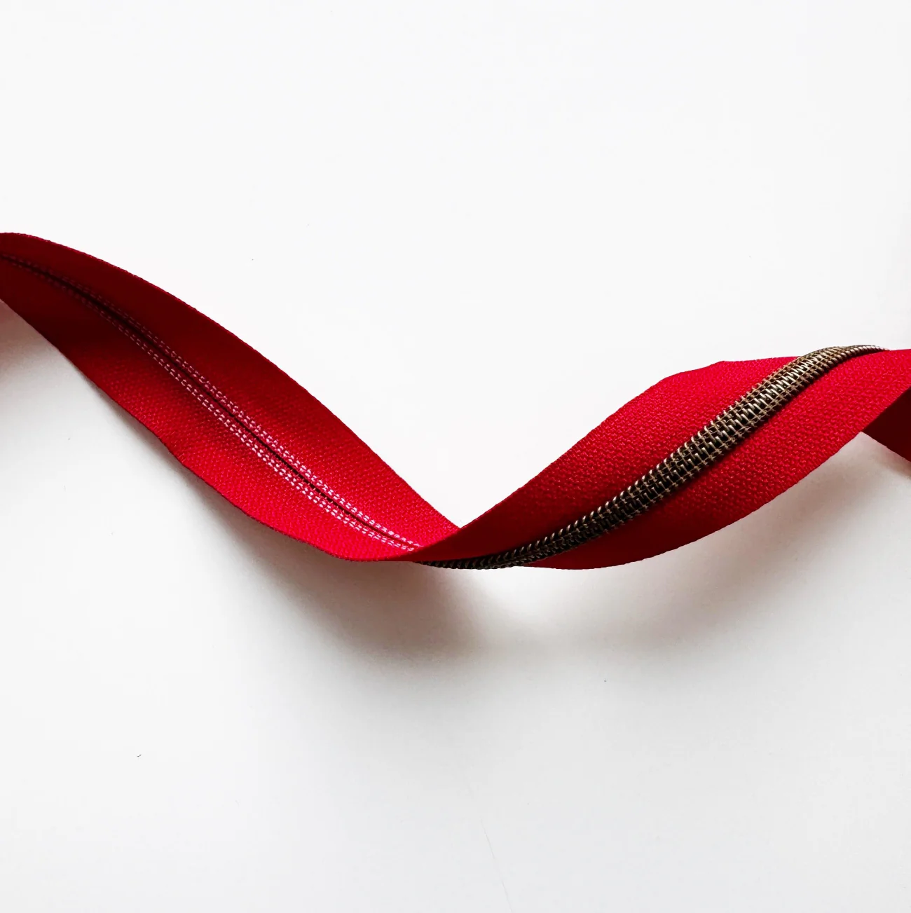 Red Zipper Tape - #5 Nylon Continuous Zipper 3 Yards with Bronze Teeth - Image 2