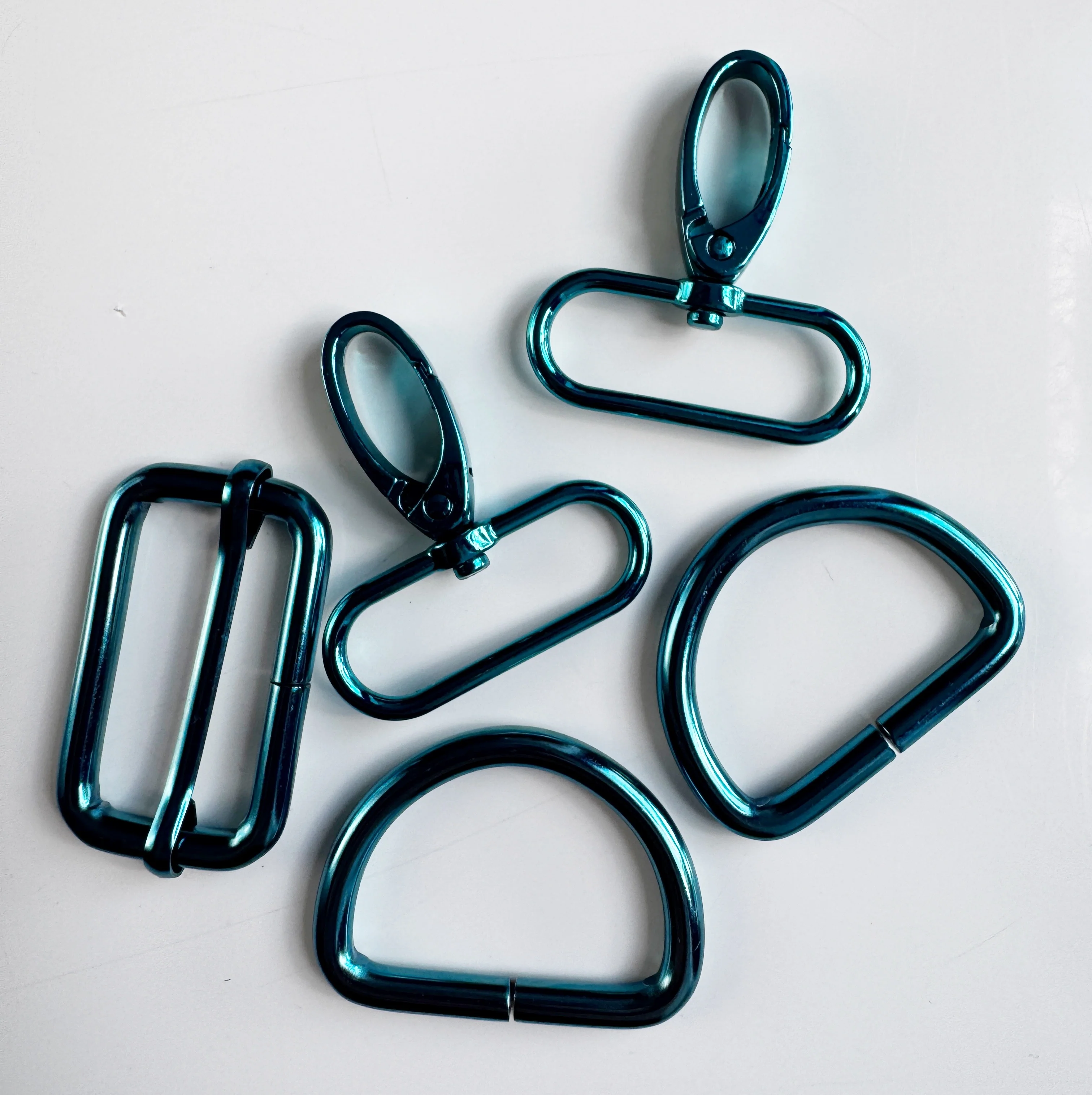 Sew Hungry Hippie 1.5 Inch Hardware Pack – Turquoise